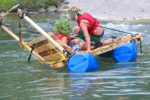 Erlebnis- und Wildnispädagogik-Themen Floßbau